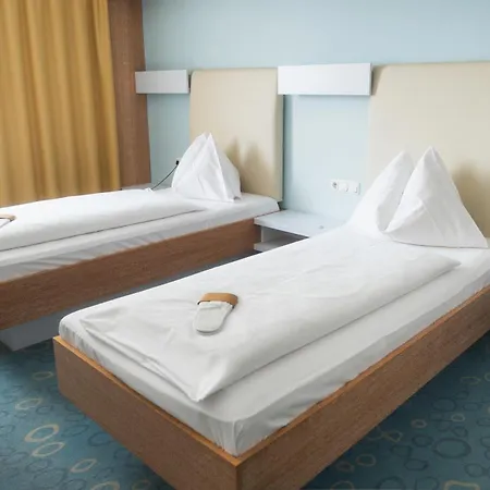 Dom-hotel Szálloda 4*