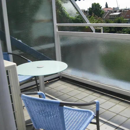 Dom-Hotel Otel 4*