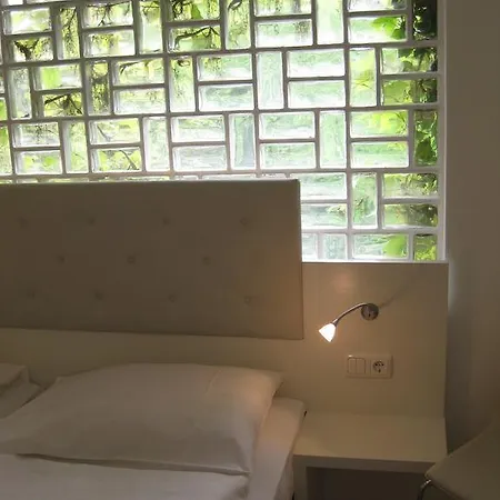 Otel Dom-Hotel