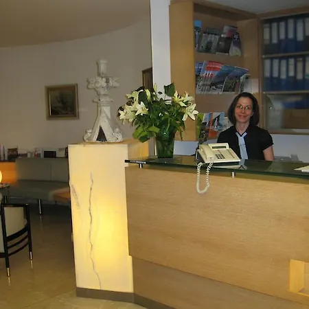 Otel Dom-Hotel